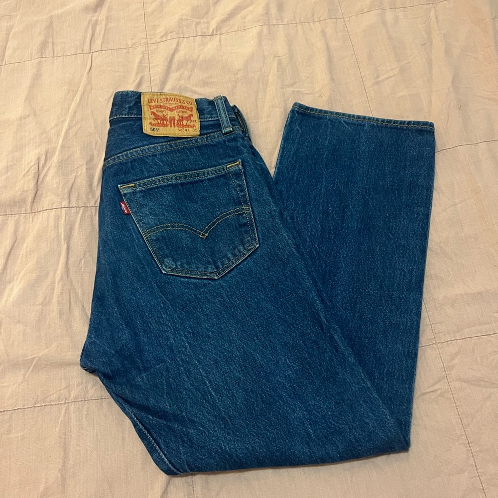 Men’s Levi’s 501 blue jeans - W 34 L 30
